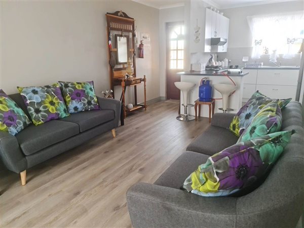 1 Bedroom Property for Sale in Kabega Park Eastern Cape